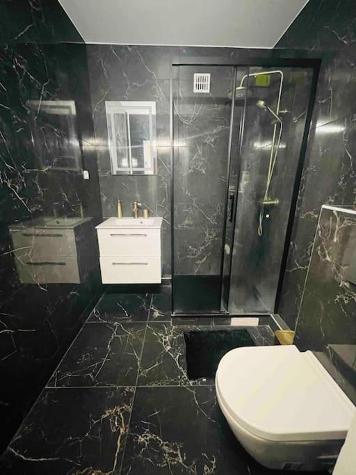 Proche Chateau De Versailles Avec Balcon Vu Sur Une Foret Et Parking Gratuit Pour 5 Personnes Maximum Εξωτερικό φωτογραφία