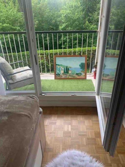 Proche Chateau De Versailles Avec Balcon Vu Sur Une Foret Et Parking Gratuit Pour 5 Personnes Maximum Εξωτερικό φωτογραφία