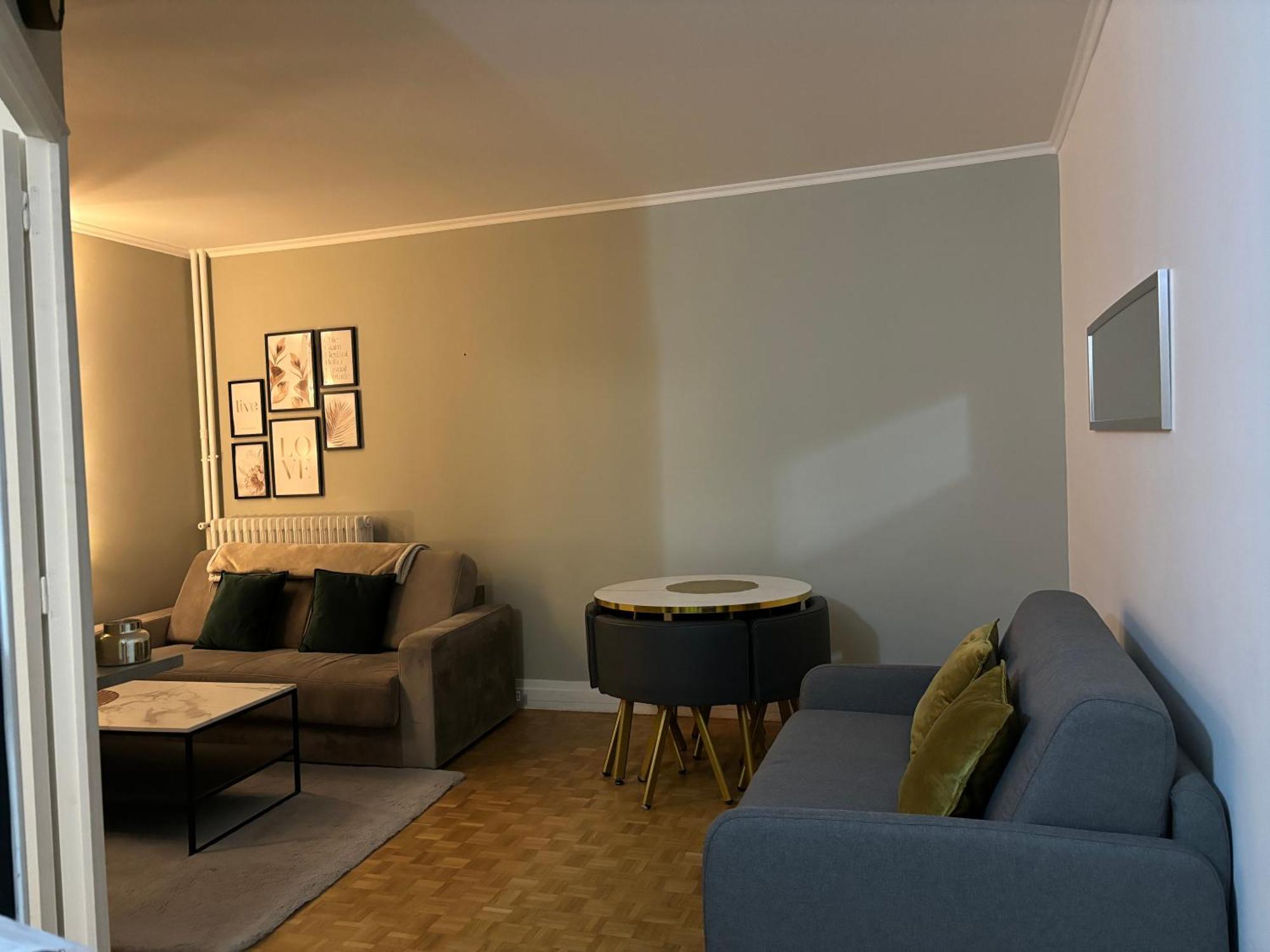 Proche Chateau De Versailles Avec Balcon Vu Sur Une Foret Et Parking Gratuit Pour 5 Personnes Maximum Εξωτερικό φωτογραφία