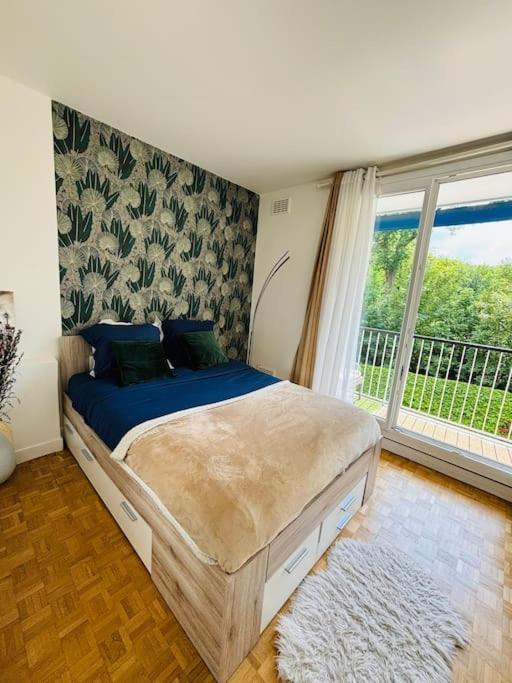 Proche Chateau De Versailles Avec Balcon Vu Sur Une Foret Et Parking Gratuit Pour 5 Personnes Maximum Εξωτερικό φωτογραφία